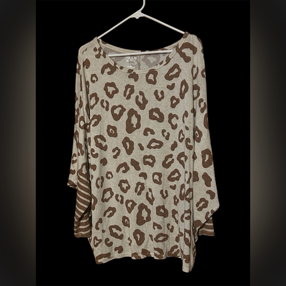 Stylish Leopard Print Blouse in Brown and Cream